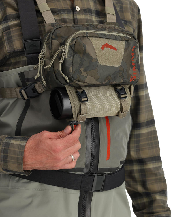 Simms Tributary Hybrid Chest Pack - Camo, 5 L