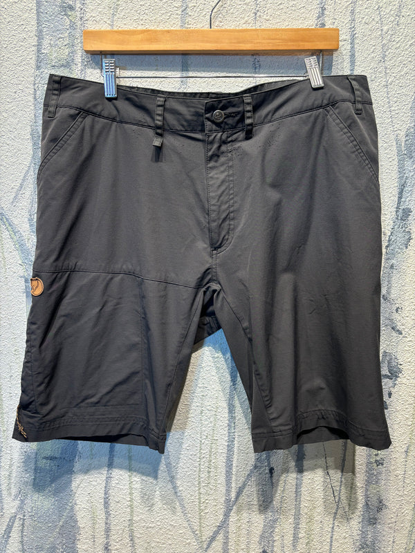 Fjall Raven  Shorts - Grey, M 36