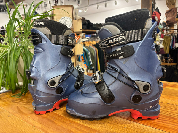 Scarpa Magic Alpine Touring Ski Boots - Blue, Mondo Point 23.5